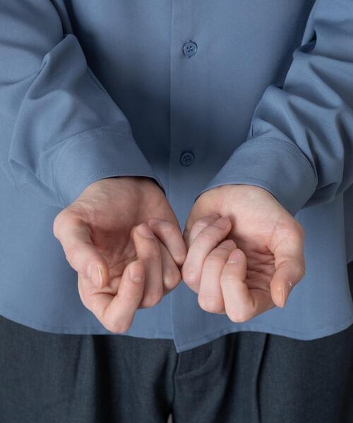 BROWNY（ブラウニー）の「BROWNY/【26年春夏新作】ワンポイントルーズシャツ(LS)（シャツ/ブラウス・メンズ・ブラック/ホワイト/ブルー系その他・LARGE/MEDIUM）」の9枚目の写真