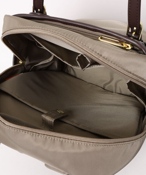 PROGRES（プログレ）の「リュックサック アリューヴ 13L A4サイズ 13.3インチPC フロントポケット 20203（バックパック/リュック・レディース・ブラック・FREE）」の4枚目の写真