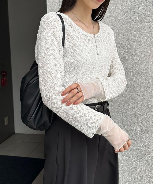 CAPRICIEUX LE'MAGE(カプリシューレマージュ)の「袖シアーレースT(Tシャツ/カットソー・レディース・ブラック/ホワイト・FREE)」の3枚目の写真