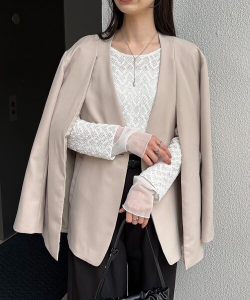 CAPRICIEUX LE'MAGE(カプリシューレマージュ)の「袖シアーレースT(Tシャツ/カットソー・レディース・ブラック/ホワイト・FREE)」の4枚目の写真