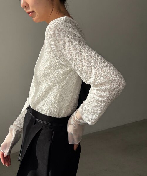 CAPRICIEUX LE'MAGE(カプリシューレマージュ)の「袖シアーレースT(Tシャツ/カットソー・レディース・ブラック/ホワイト・FREE)」の11枚目の写真