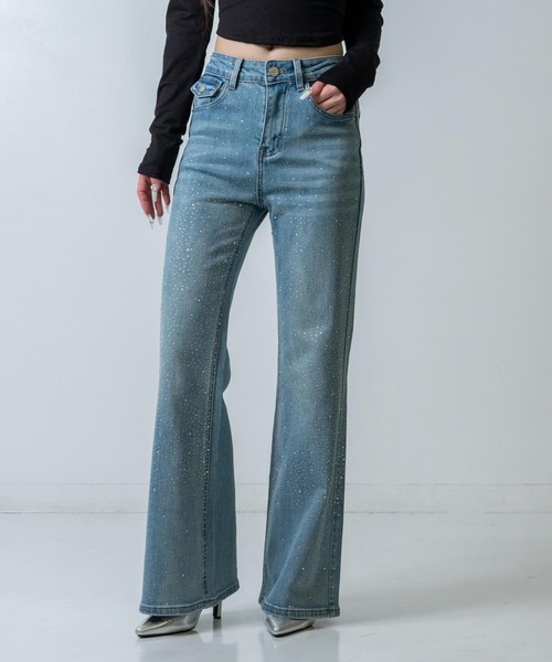 ANAP（アナップ）の「ラインストーンフレアデニム（デニムパンツ・レディース・ブルー・M/S）」の2枚目の写真