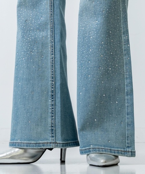 ANAP（アナップ）の「ラインストーンフレアデニム（デニムパンツ・レディース・ブルー・M/S）」の7枚目の写真