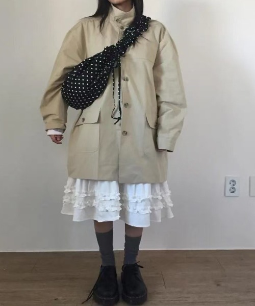 SHEPP(シープ)の「ドット柄ボリューム シャーリングハーフムーンショルダー(ショルダーバッグ・レディース・ブラック/ホワイト・F)」の6枚目の写真