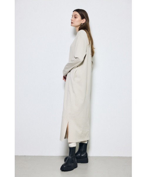 AZUL by moussy(アズールバイマウジー)の「【身長/骨格別着用画像あり】ロングスリーブストレートワンピース 秋服 冬服 春服 体系カバー(ワンピース・レディース・杢グレー/グレイッシュベージュ/ブラック・MEDIUM/SMALL)」の20枚目の写真