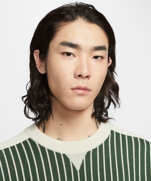 NIKE(ナイキ)の「NIKE AS M NK CLUB SWEATER JERSEY II1197-323(ニット/セーター・メンズ・グリーン/ブラック・M/L)」の4枚目の写真