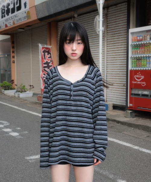 ROSEFRANTZ（ロゼフランツ）の「Stripe Button Long Sleeve [Black]（Tシャツ/カットソー・レディース・ブラック・OS）」の8枚目の写真