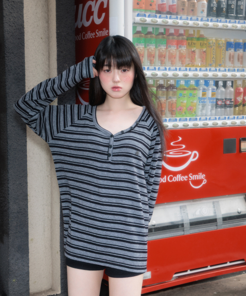 ROSEFRANTZ（ロゼフランツ）の「Stripe Button Long Sleeve [Black]（Tシャツ/カットソー・レディース・ブラック・OS）」の19枚目の写真