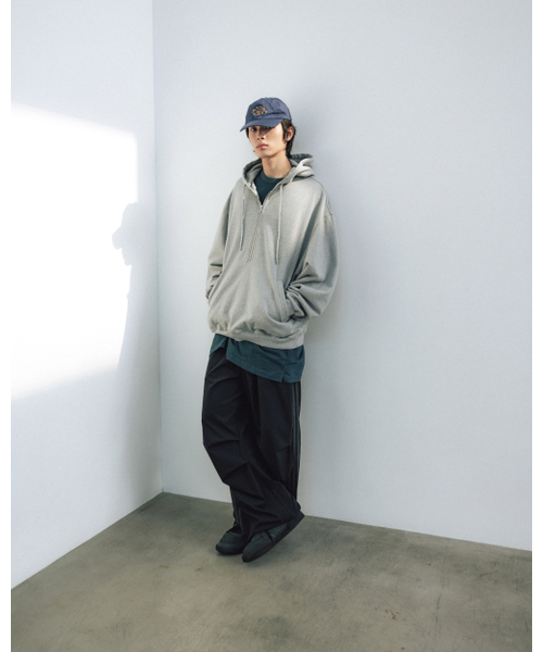 ANGLAN（アングラン）の「Huge Half-Zip Hoodie - Melange Grey（パーカー・メンズ・その他・ONE SIZE）」の3枚目の写真