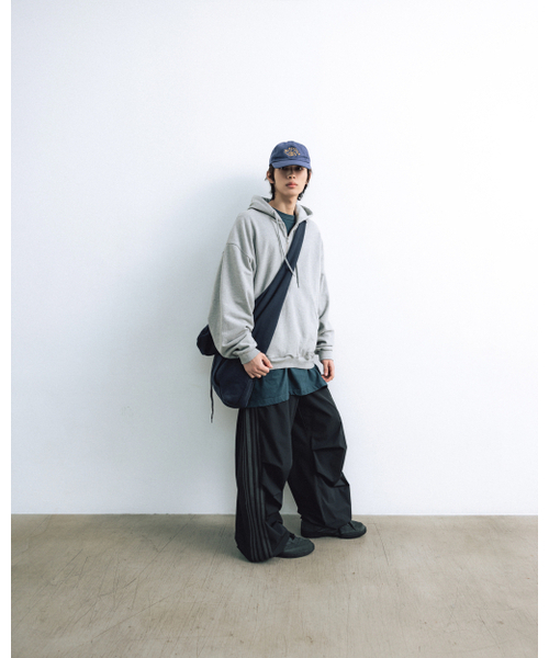 ANGLAN（アングラン）の「Huge Half-Zip Hoodie - Melange Grey（パーカー・メンズ・その他・ONE SIZE）」の6枚目の写真