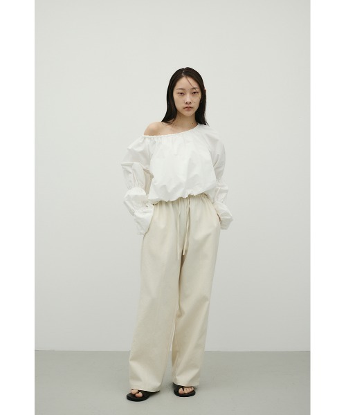 STYLEMIXER(スタイルミキサー)の「ランタンスリーブオフショルトップ(シャツ/ブラウス・レディース・ホワイト/イエロー/ブラック・FREE)」の4枚目の写真