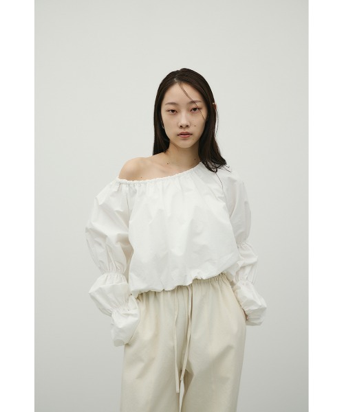 STYLEMIXER(スタイルミキサー)の「ランタンスリーブオフショルトップ(シャツ/ブラウス・レディース・ホワイト/イエロー/ブラック・FREE)」の6枚目の写真