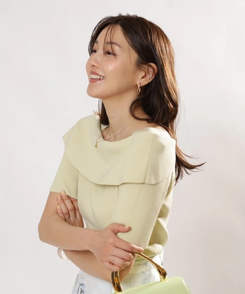 JUSGLITTY（ジャスグリッティー）の「前後２ＷＡＹオフショルニット（ニット/セーター・レディース・ピンク/レッド/ホワイト/グリーン系その他/ネイビー・2）」の3枚目の写真