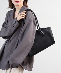 横長スクエアワンハンドルショルダーバッグ