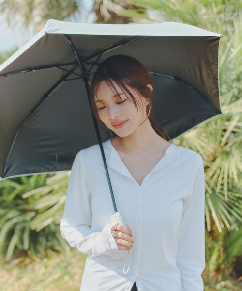 KOBE LETTUCE（コウベレタス）の「99.9%遮光99.9%UVカットハンディファン付き日傘（折りたたみ傘・レディース・ミント/ブラック/アイボリー・FREE）」の12枚目の写真
