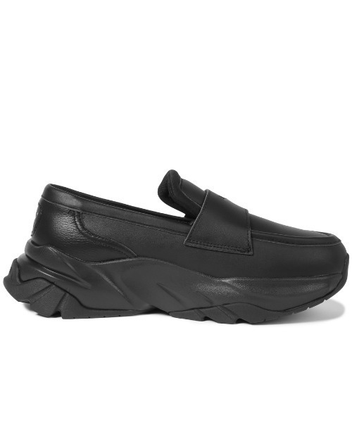 PUMA（プーマ）の「プーマ PUMA LOAFYR（ローファー・レディース・ブラック・23.0cm/23.5cm/24.0cm/24.5cm/25.0cm/25.5cm/26.0cm）」の2枚目の写真