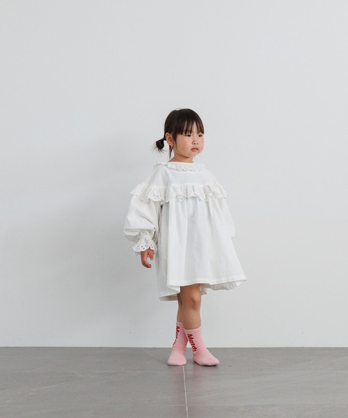 LOWRYS FARM(ローリーズファーム)の「レースフリルミニワンピース 667210(ワンピース・キッズ・ブラック/オフホワイト・110cm/120cm/130cm/140cm/150cm)」の6枚目の写真