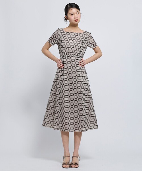 TOCCA(トッカ)の「GLASS MOTIF DRESS ドレス(ワンピース・レディース・ブラック系7/ライトグリーン系7・0/2/4/6)」の10枚目の写真