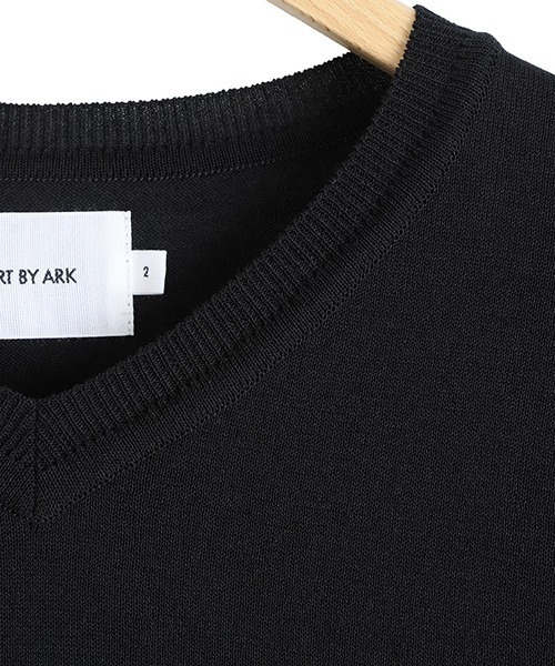 PORT BY ARK（ポートバイアーク）の「PORT BY ARK / ポートバイアーク：V Neck Knit：PO19-KN01[COR]（ニット/セーター・メンズ・ブラック・2/1）」の17枚目の写真