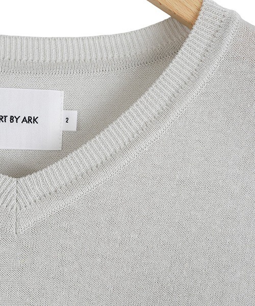 PORT BY ARK（ポートバイアーク）の「PORT BY ARK / ポートバイアーク：V Neck Knit：PO19-KN01[COR]（ニット/セーター・メンズ・ブラック・2/1）」の4枚目の写真