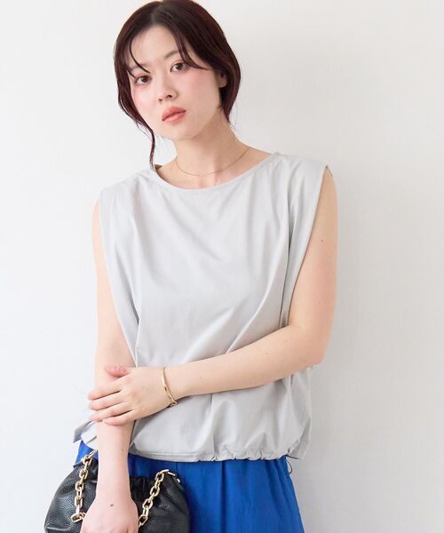 le.coeur blanc(ルクールブラン)の「《WEB限定アイテム》マルチファンクションショルダータックトップス(Tシャツ/カットソー・レディース・ブラウン/カーキオリーブ/ライトグレー/ブラック・38)」の19枚目の写真