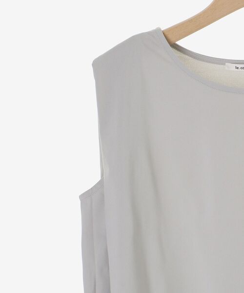 le.coeur blanc(ルクールブラン)の「《WEB限定アイテム》マルチファンクションショルダータックトップス(Tシャツ/カットソー・レディース・ブラウン/カーキオリーブ/ライトグレー/ブラック・38)」の8枚目の写真