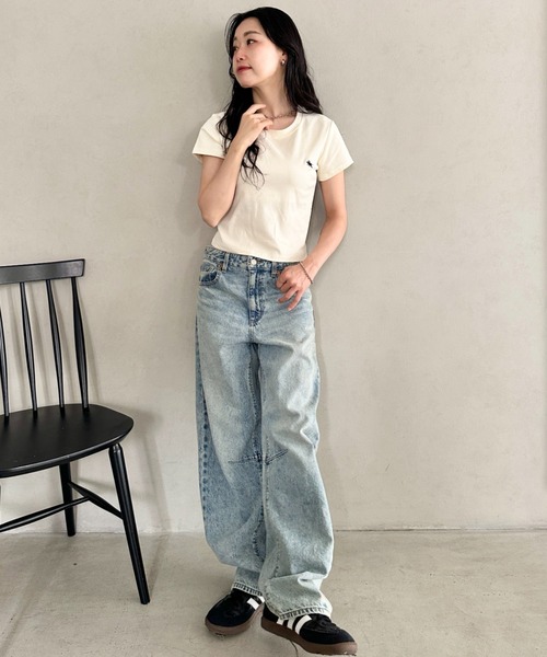 POLOCHAMPS(ポロチャンプス)の「POLOCHAMPS(ポロチャンプス)/無地 ワンポイント刺繍 クロップド丈 短丈 クルーネック/カラー刺繍Tシャツ(Tシャツ/カットソー・レディース・パープル/ブラック/アイボリー/ライトグレー/ダークグレー/サックスブルー/ベージュ/ホワイト/ワインレッド/ネイビー/ピンク・FREE)」の22枚目の写真