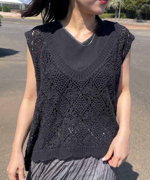 CRB(シーアールビー)の「クロシェVネックノースリーブニットトップス(ニット/セーター・レディース・ブラック/アイボリー・F)」の7枚目の写真