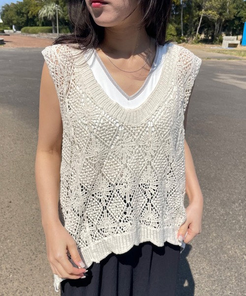 CRB(シーアールビー)の「クロシェVネックノースリーブニットトップス(ニット/セーター・レディース・ブラック/アイボリー・F)」の18枚目の写真