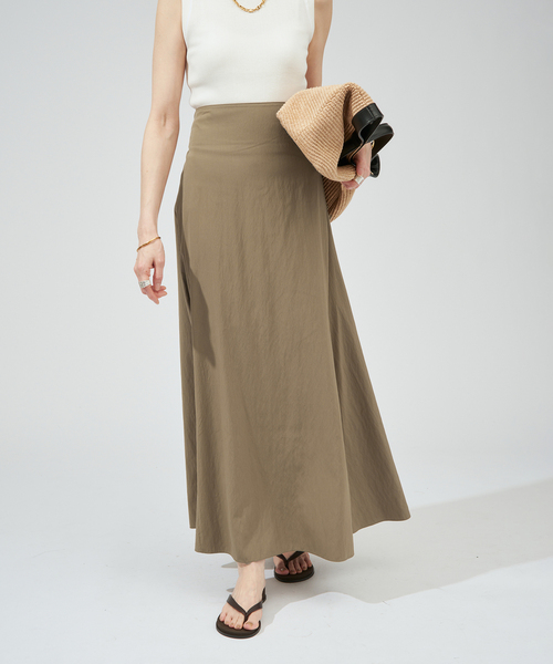 VERMEIL par iena(ヴェルメイユパーイエナ)の「レーヨンマキシフレア(スカート・レディース・カーキ・FREE)」の5枚目の写真