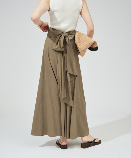 VERMEIL par iena(ヴェルメイユパーイエナ)の「レーヨンマキシフレア(スカート・レディース・カーキ・FREE)」の6枚目の写真