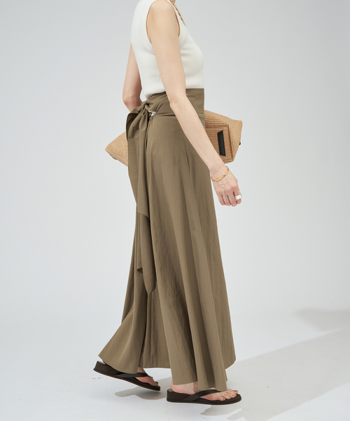 VERMEIL par iena(ヴェルメイユパーイエナ)の「レーヨンマキシフレア(スカート・レディース・カーキ・FREE)」の7枚目の写真