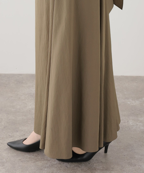 VERMEIL par iena(ヴェルメイユパーイエナ)の「レーヨンマキシフレア(スカート・レディース・カーキ・FREE)」の11枚目の写真