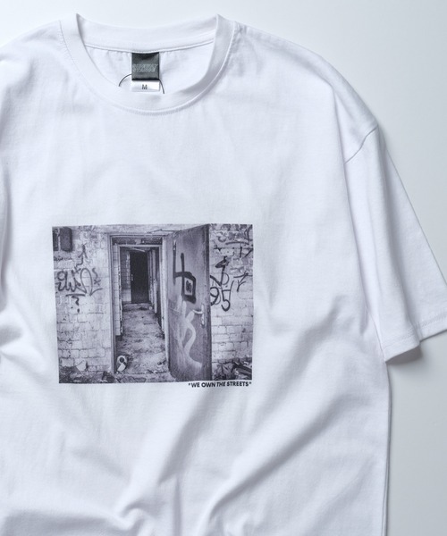 ZI-ON(ジーオン)の「グラフィックBIG TEE(Tシャツ/カットソー・メンズ・ホワイト系その他2/オフホワイト/ホワイト系その他5/ホワイト系その他7/ホワイト系その他6/ホワイト系その他3/ホワイト系その他/ホワイト系その他4・S/XL/L/M)」の20枚目の写真