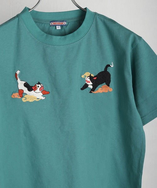 HOUSTON(ヒューストン)の「HOUSTON / ヒューストン 刺繍デザイン コットン半袖Tシャツ 猫 舞妓 和風モチーフ レディース(Tシャツ/カットソー・レディース・ピンク/ナチュラル/ピンク系その他/イエロー/ターコイズブルー/ベージュ系その他・0/1)」の4枚目の写真
