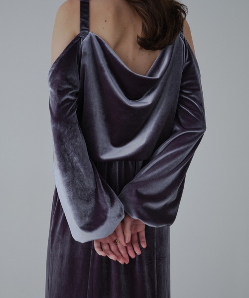 ORGUE(オルグ)の「Drape velours one-piece/ドレープベロアワンピース(ワンピース・レディース・チャコールグレー/ブラウン・SMALL/MEDIUM)」の3枚目の写真