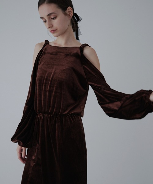 ORGUE(オルグ)の「Drape velours one-piece/ドレープベロアワンピース(ワンピース・レディース・チャコールグレー/ブラウン・SMALL/MEDIUM)」の12枚目の写真