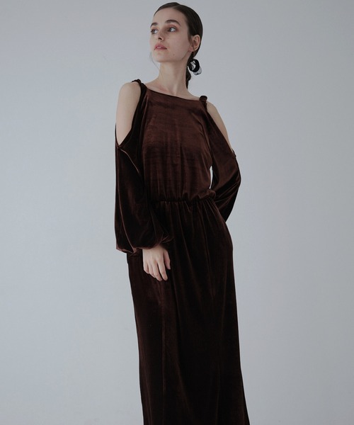 ORGUE(オルグ)の「Drape velours one-piece/ドレープベロアワンピース(ワンピース・レディース・チャコールグレー/ブラウン・SMALL/MEDIUM)」の11枚目の写真