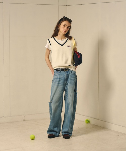 FILA(フィラ)の「(FILAⅹROSEBUD)V-NECK VEST(ベスト・レディース・ネイビー/ホワイト・ONE SIZE)」の5枚目の写真