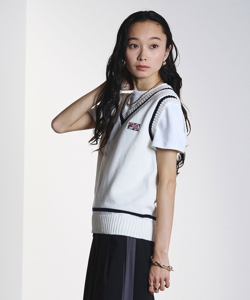 FILA(フィラ)の「(FILAⅹROSEBUD)V-NECK VEST(ベスト・レディース・ネイビー/ホワイト・ONE SIZE)」の14枚目の写真