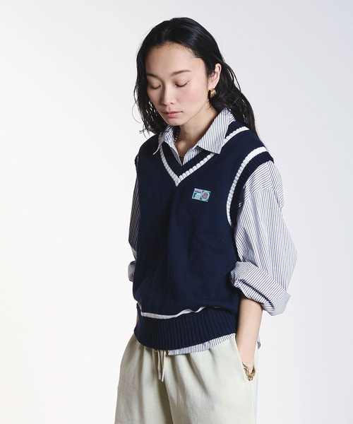 FILA(フィラ)の「(FILAⅹROSEBUD)V-NECK VEST(ベスト・レディース・ネイビー/ホワイト・ONE SIZE)」の20枚目の写真