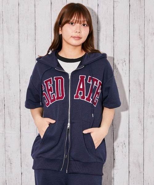 GORGE(ゴージ)の「《カレッジロゴ×ナンバリング》オーバーサイズZIPパーカー/ストリート/春夏秋/全3色(パーカー・レディース・杢グレー/オートミール/ネイビー・F)」の16枚目の写真