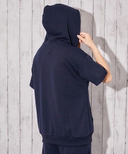 GORGE(ゴージ)の「《カレッジロゴ×ナンバリング》オーバーサイズZIPパーカー/ストリート/春夏秋/全3色(パーカー・レディース・杢グレー/オートミール/ネイビー・F)」の19枚目の写真