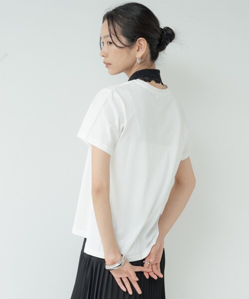GALLEST（ギャレスト）の「タイポグラフィTシャツ【接触冷感】（Tシャツ/カットソー・レディース・ベージュ/ホワイト/ホワイト系5・38）」の17枚目の写真