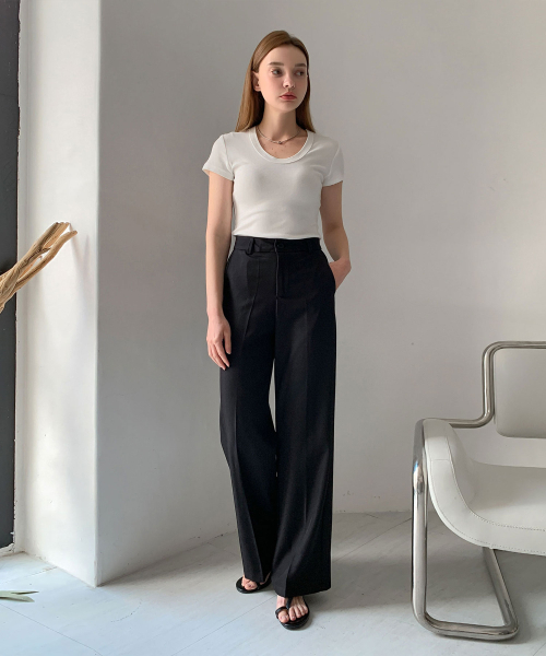 VASCARA（バスカラ）の「No Tuck Wide Slacks (3colors)（スラックス・レディース・ホワイト/チャコール/ブラック・LARGE/MEDIUM/SMALL）」の4枚目の写真