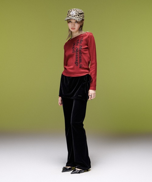 X-girl(エックスガール)の「LOGO MARK EMBROIDERED FLAT BRIM CAP(キャップ・レディース・ベージュ/ブラック・ONE SIZE)」の13枚目の写真