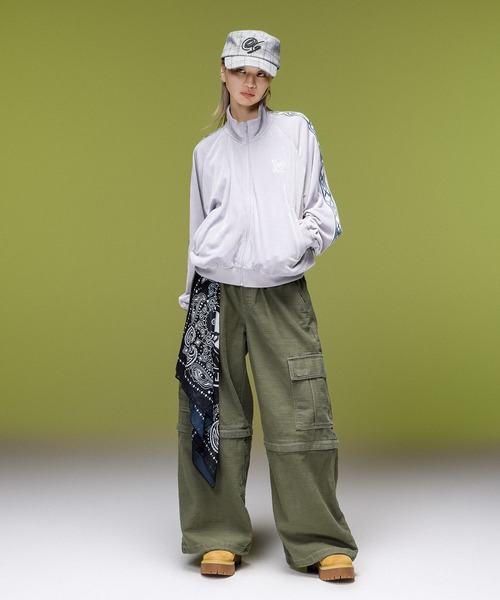 X-girl(エックスガール)の「LOGO MARK EMBROIDERED FLAT BRIM CAP(キャップ・レディース・ベージュ/ブラック・ONE SIZE)」の21枚目の写真