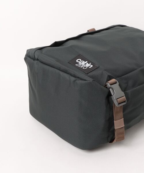 CABINZERO(キャビンゼロ)の「【CABINZERO/キャビンゼロ】CLASSIC 28L BLACK SAND(バックパック/リュック・メンズ・ブラック・FREE)」の4枚目の写真