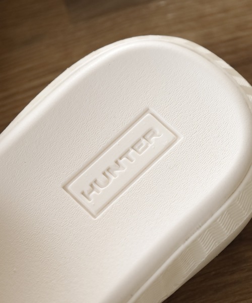 HUNTER(ハンター)の「HUNTER ユニセックス イージー ネオプレン スライド(サンダル・レディース・オフホワイト/ブラック・25cm/23cm/24cm)」の7枚目の写真