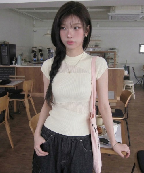 almo(アルモ)の「【LAMPOON】モックネックトップス(その他トップス・レディース・ホワイト/ライトグレー/ダークグレー/ブラック・FREE)」の12枚目の写真